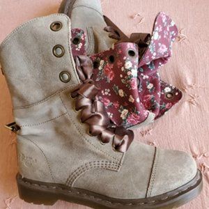 Dr. Martens Aimilie Foldover Floral Combat Boot